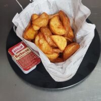 patatas deluxe + salsa